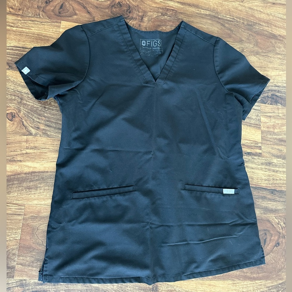 Figs Casma Three-Pocket Scrub Top